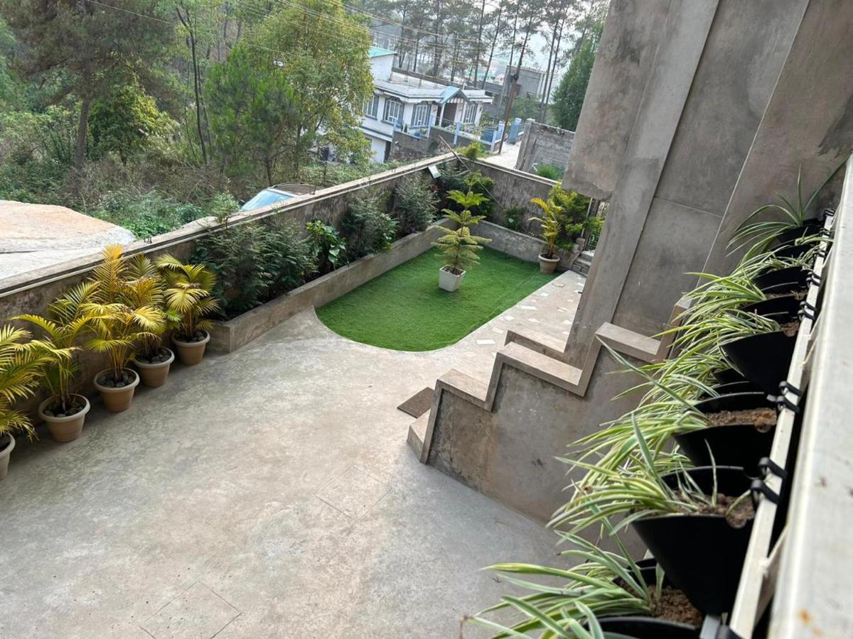 Na-U-Iaka Homestay Shillong Exterior foto